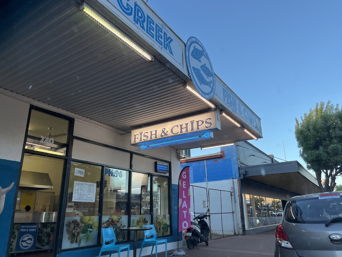 Nik's Fish and Chips