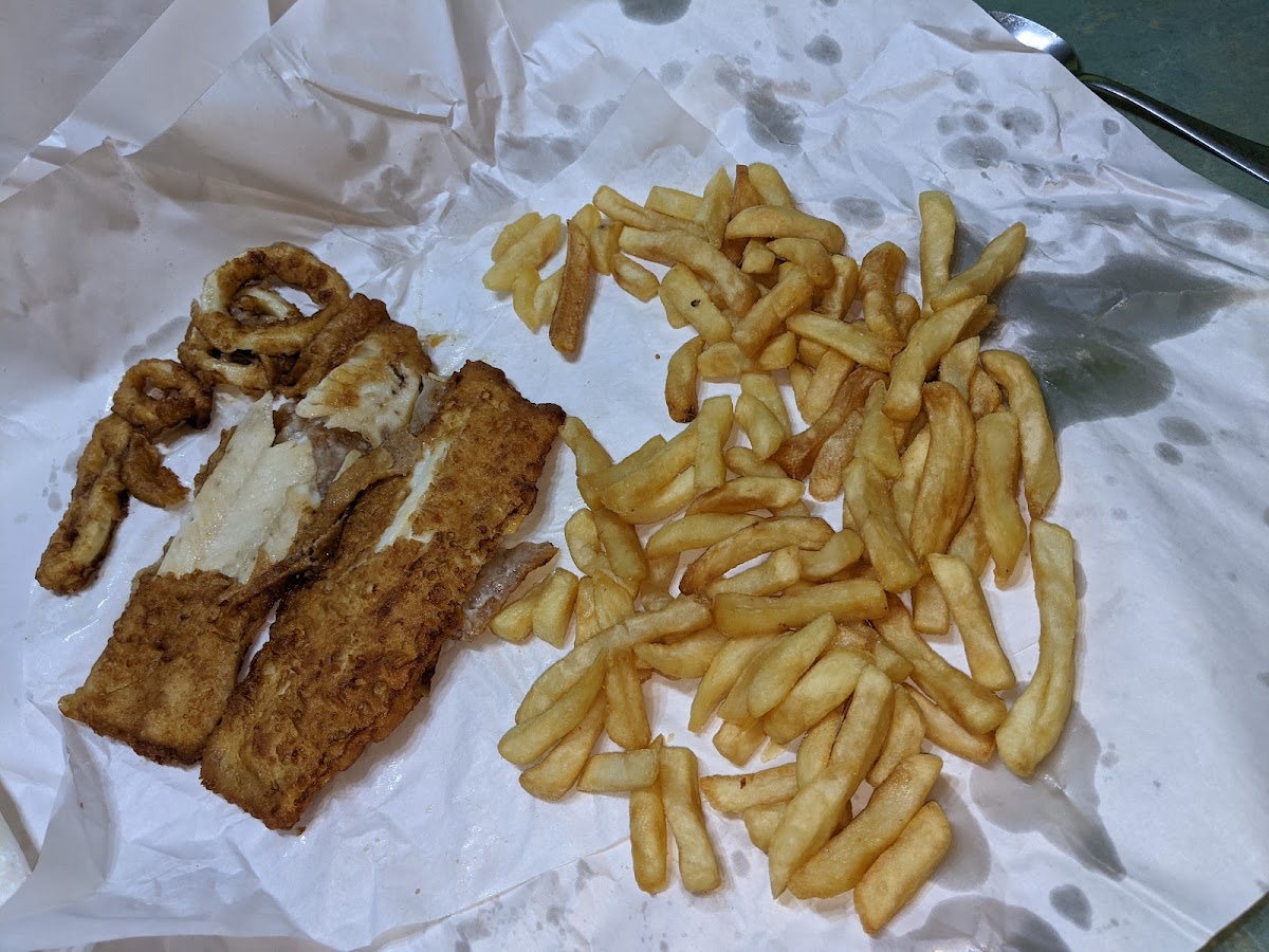 Nik's Fish and Chips - Photo 5