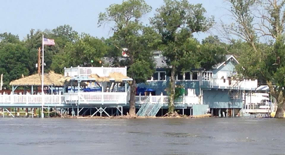 Boathouse Food & Deck - Photo 2