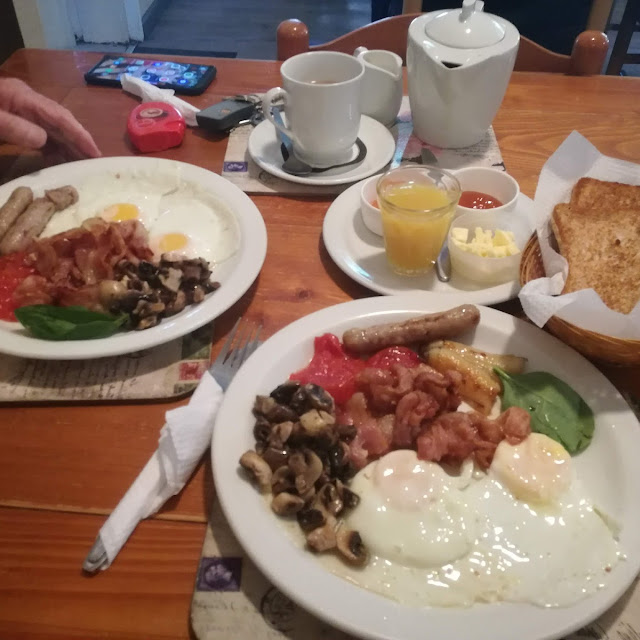 English Breakfast