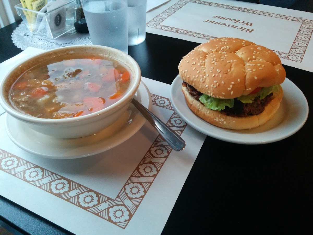 Back Cove Café - Photo 6