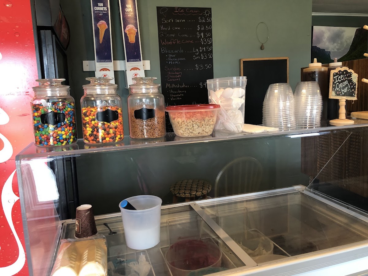 Back Cove Café - Photo 8