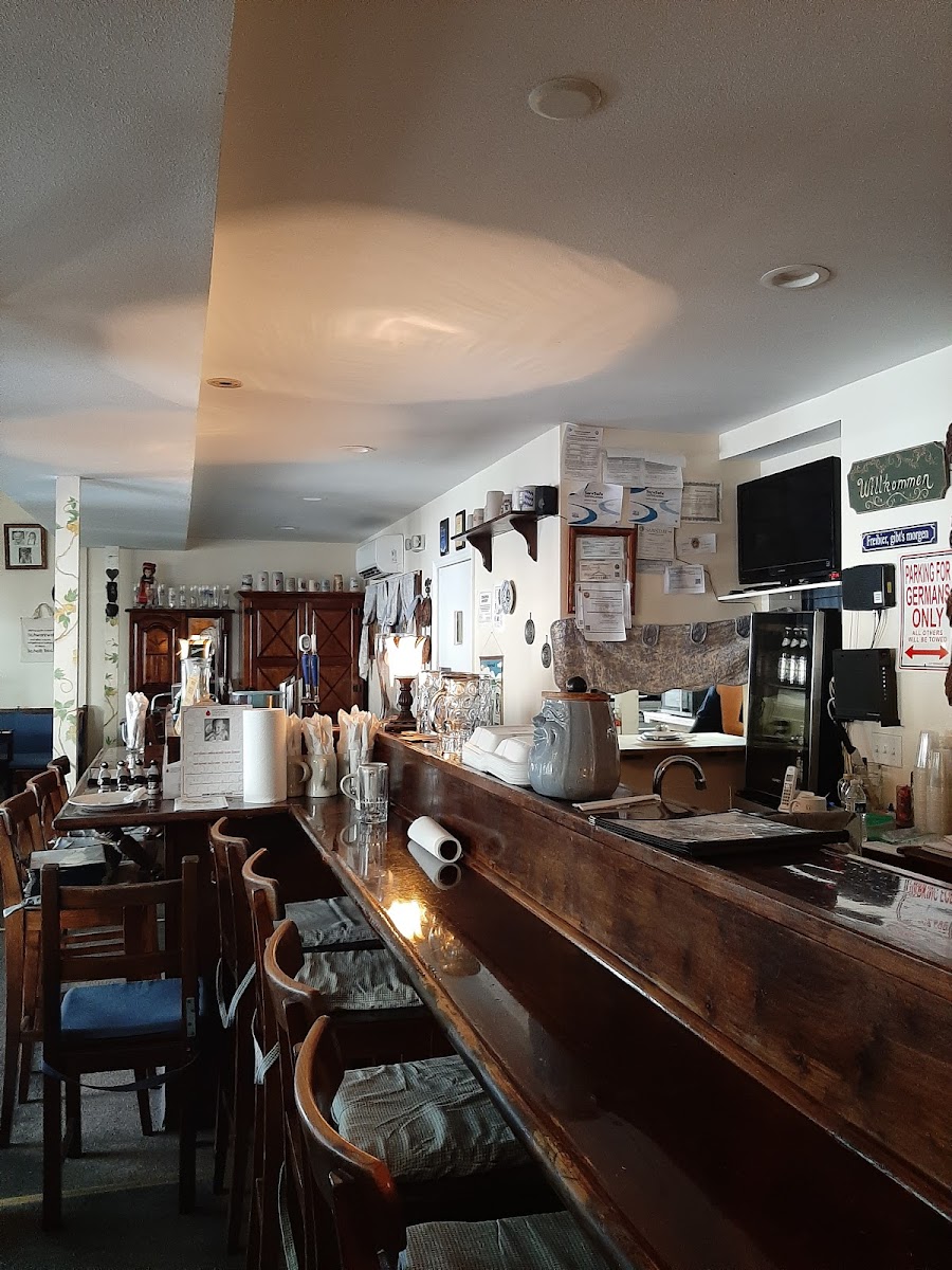 The Bavarian Haus - Photo 8