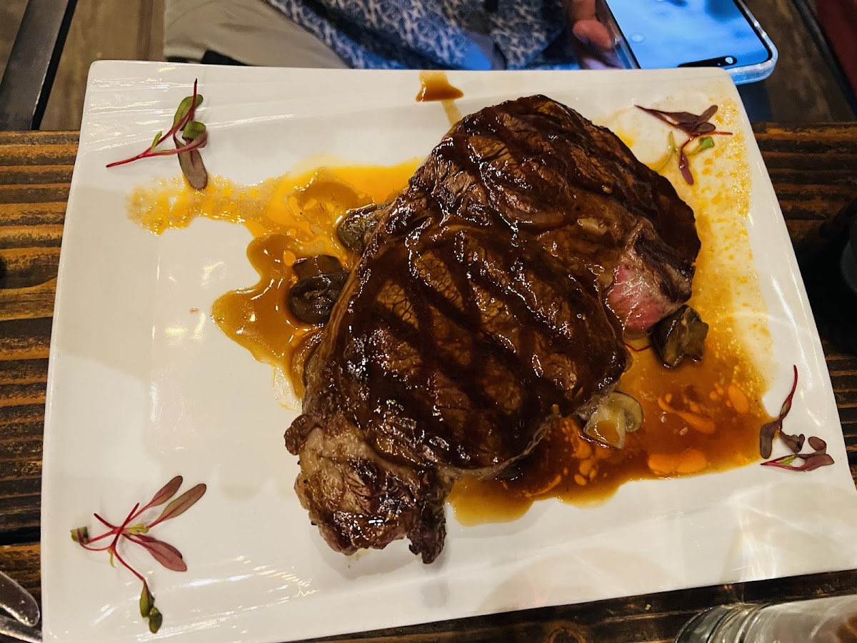The Cowboy Grill - Photo 6