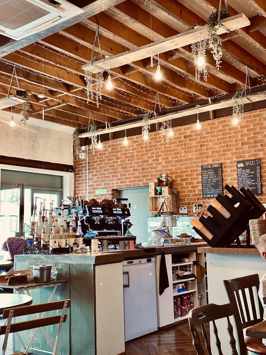 The Middle Coffee House Ltd - Photo 6