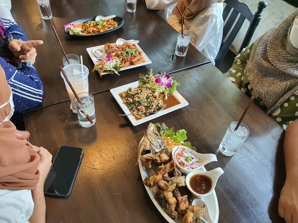 Amir halal Food - Photo 9
