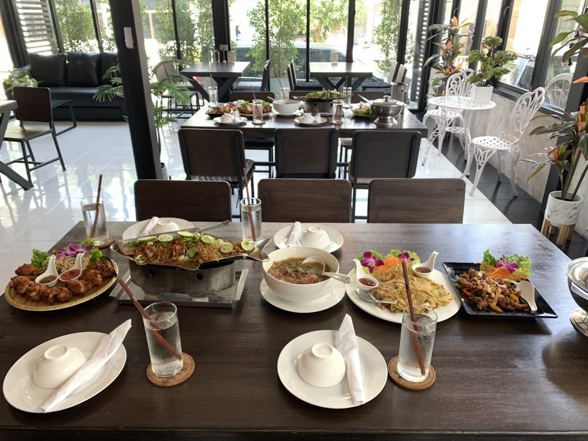 Amir halal Food - Photo 3