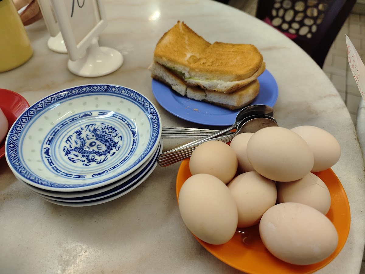 Ngoh Juan Yong Kopitiam Authentic Hainam Since 1946 - Photo 7