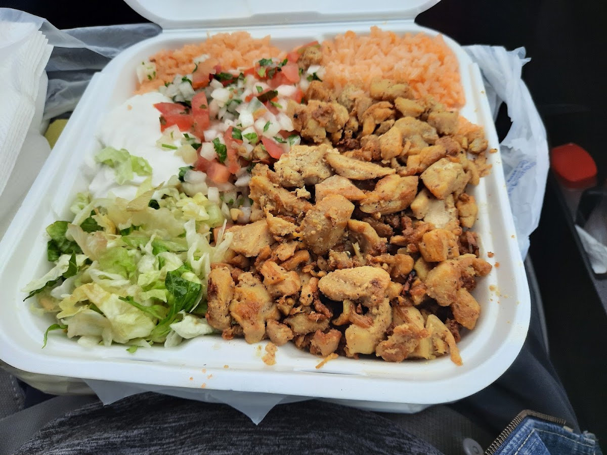 Alberto's Mexican Food - Photo 1