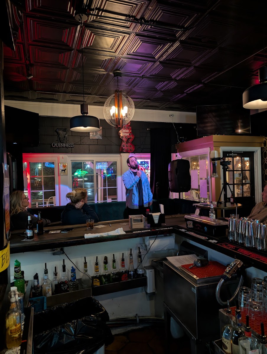 Tavern On Prospect - Photo 4