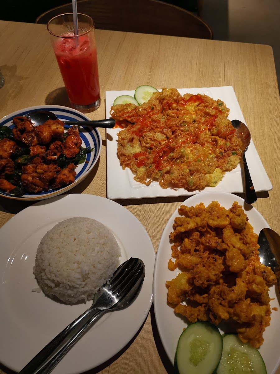 D'Shell Seafood Restoran - Photo 7