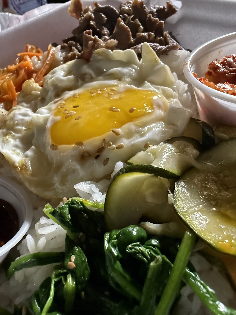 Mr. Yun's Tower Deli - Photo 4