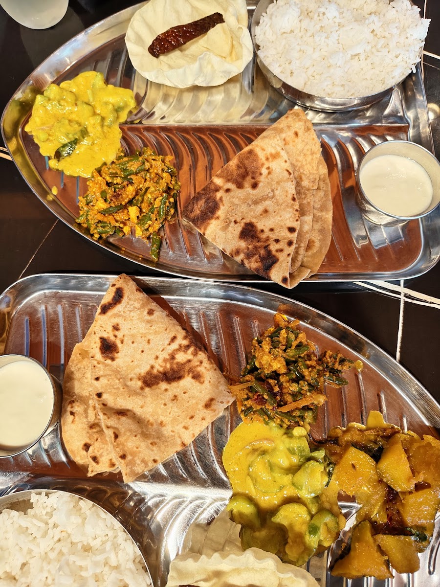 Dhivya's Cafe and Souveniers - Photo 3