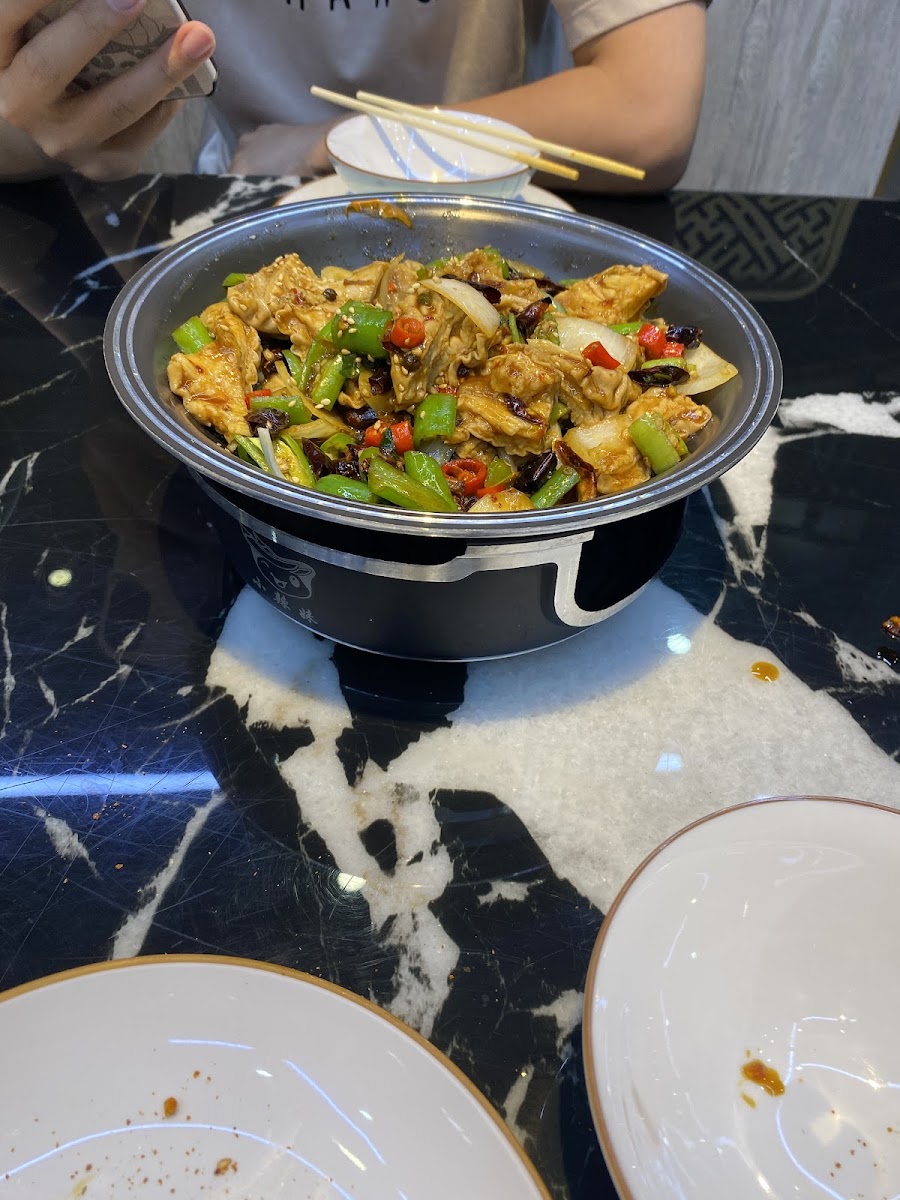 Xiaolamei Dongbei BBQ Restaurant 小辣妹东北菜 - Photo 9