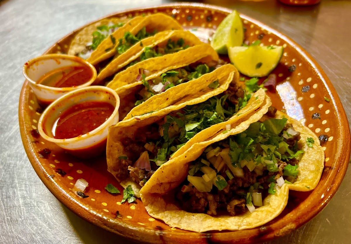 El Taco'Queto Restaurant - Photo 1
