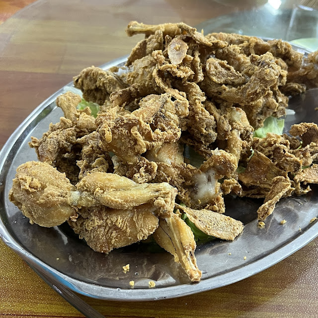 Fried Frog with Ginger Slices