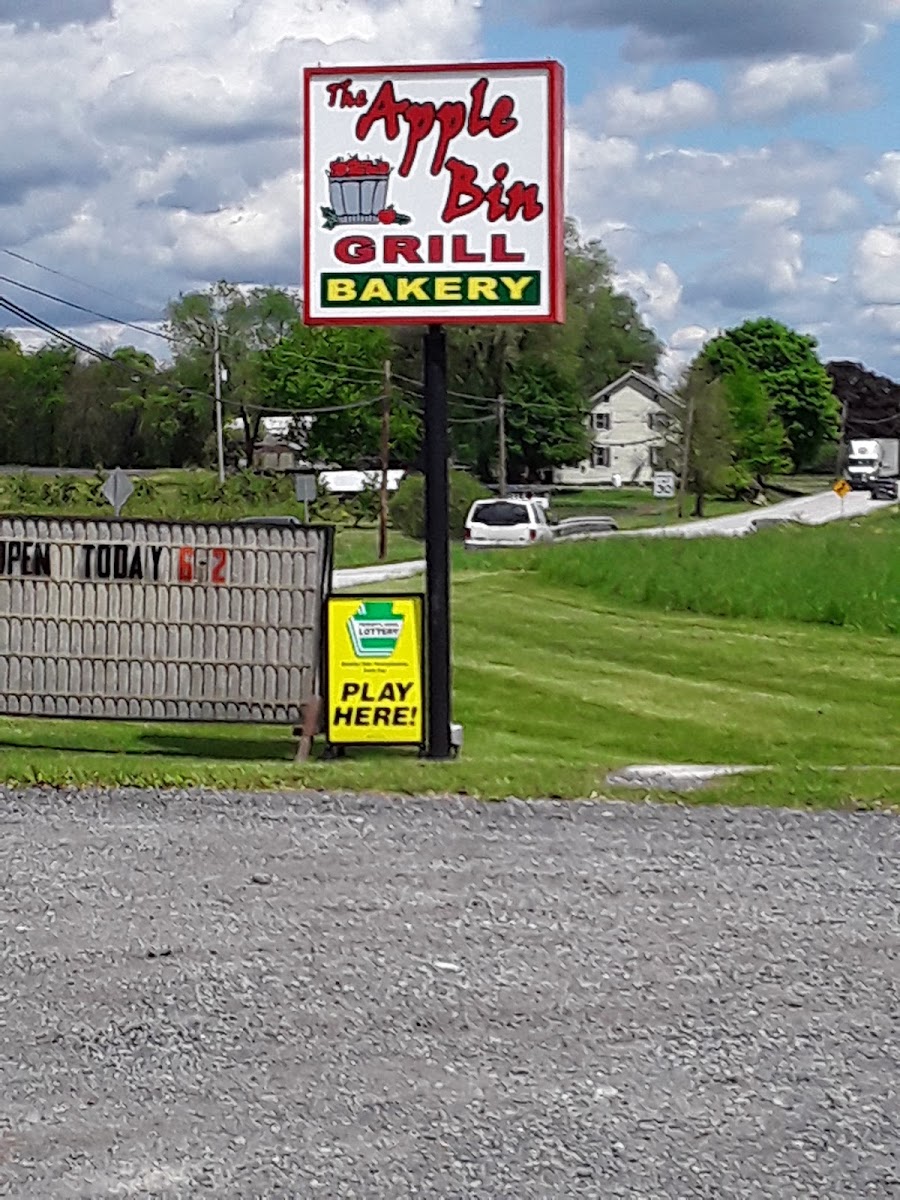 The Apple Bin Grill & Bakery - Photo 5