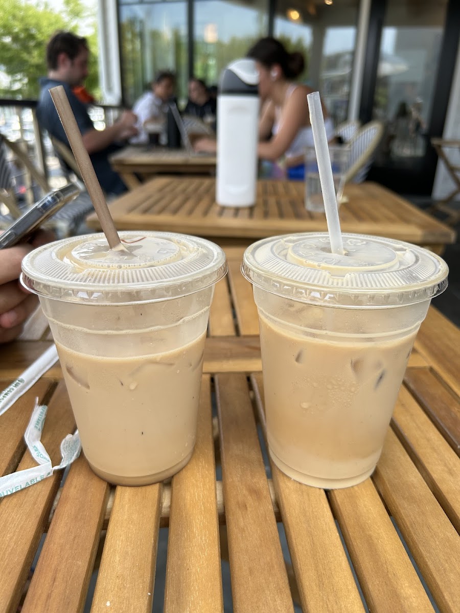 Caffeine Cafe West Hampton - Photo 4