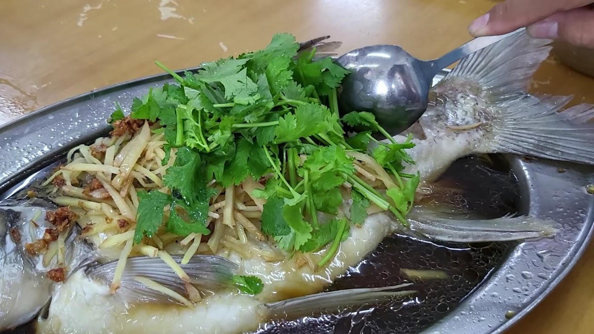 Restoran Lung Gi - Photo 1