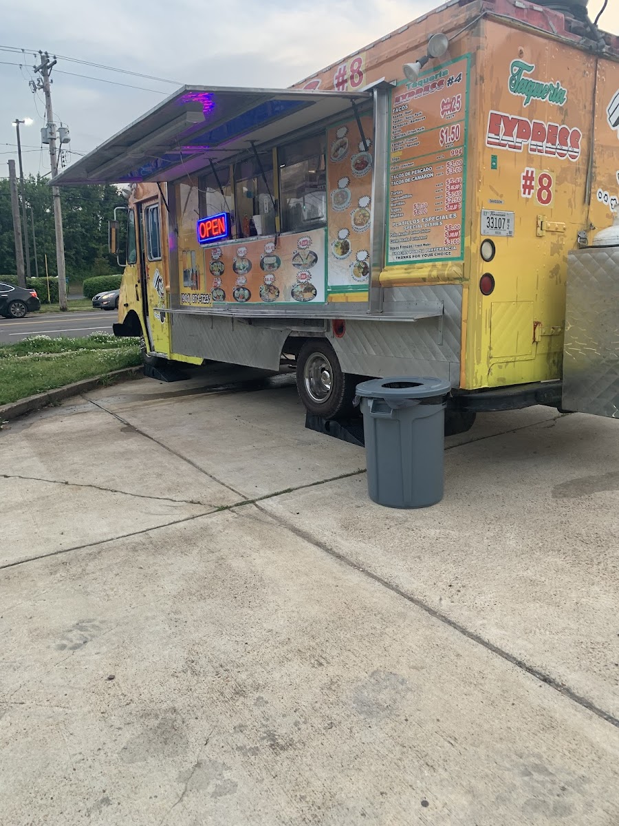 Taqueria expréss - Photo 1