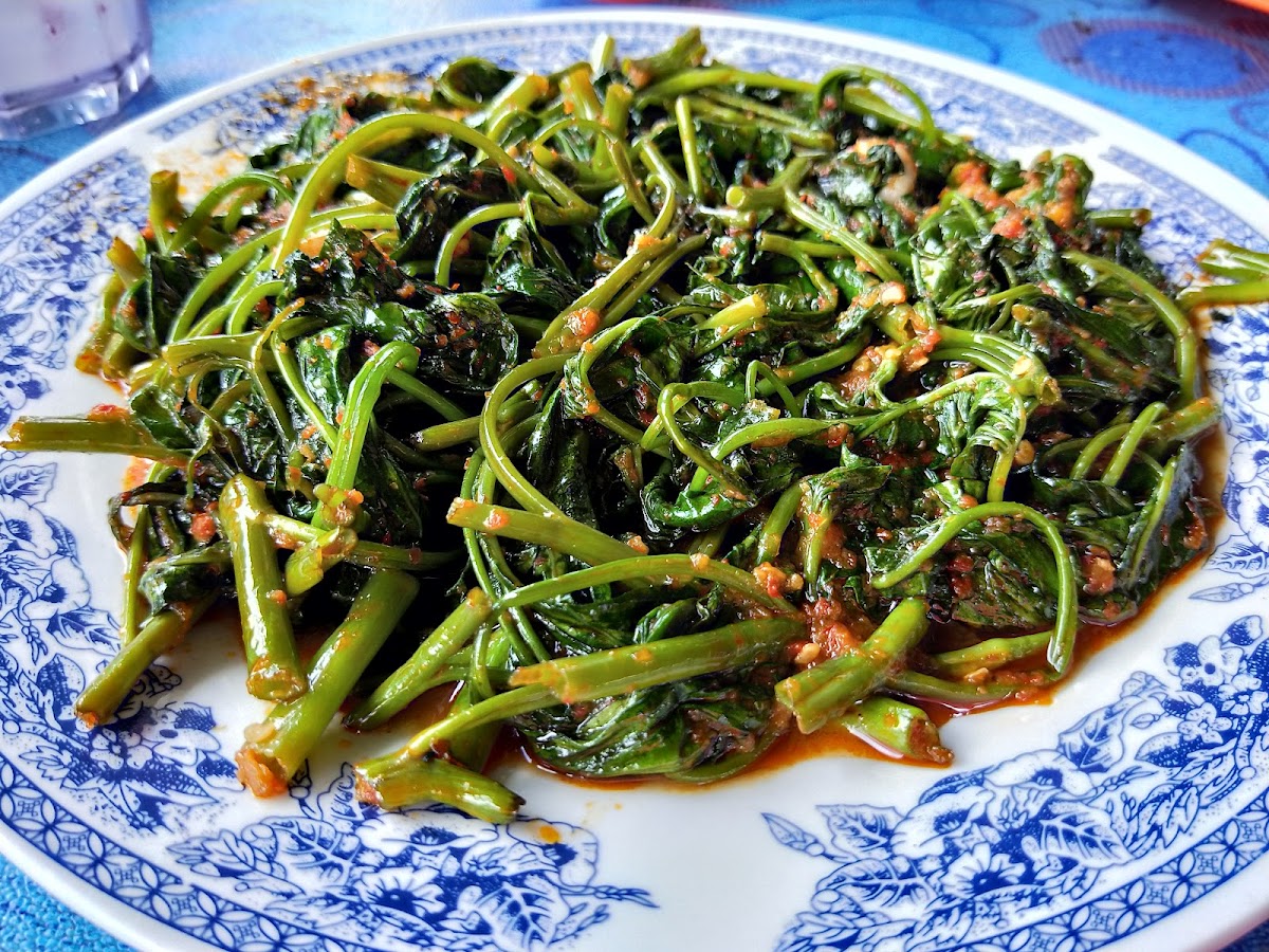 Kelong Ciuyong Seafood - Photo 4