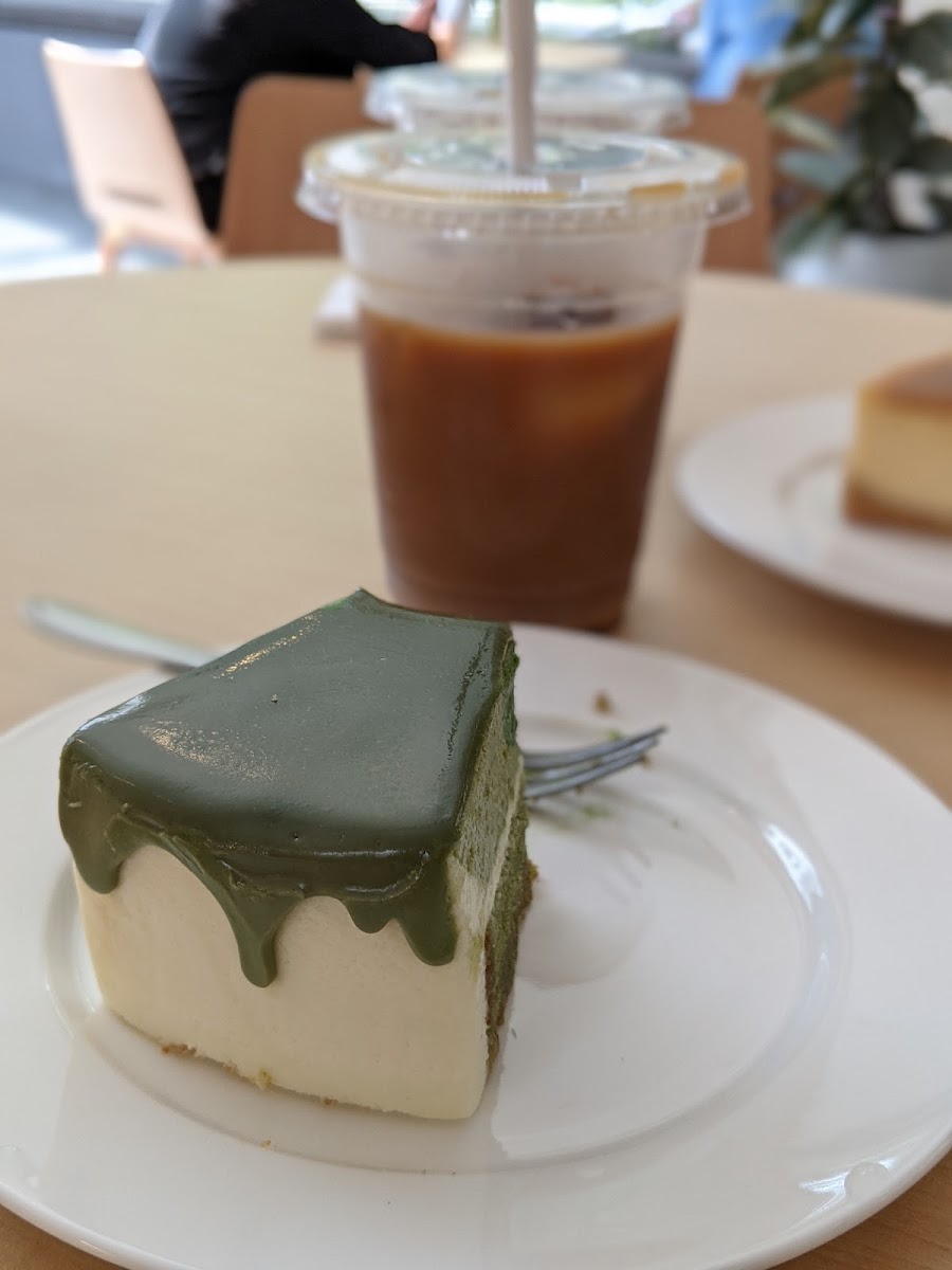 Eden Coffee Rooftop Cafe - Photo 6