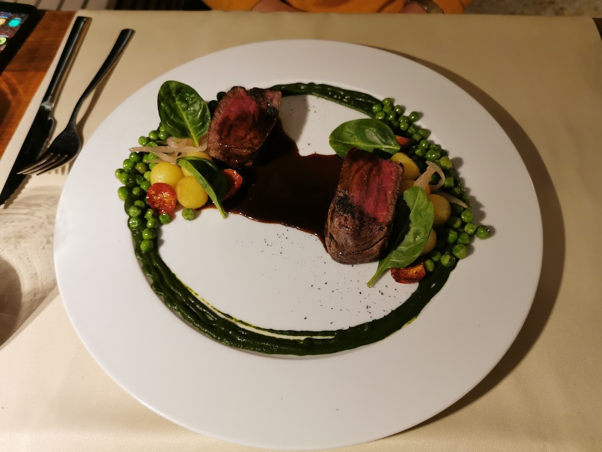 Ribarska Koliba restaurant - Photo 9