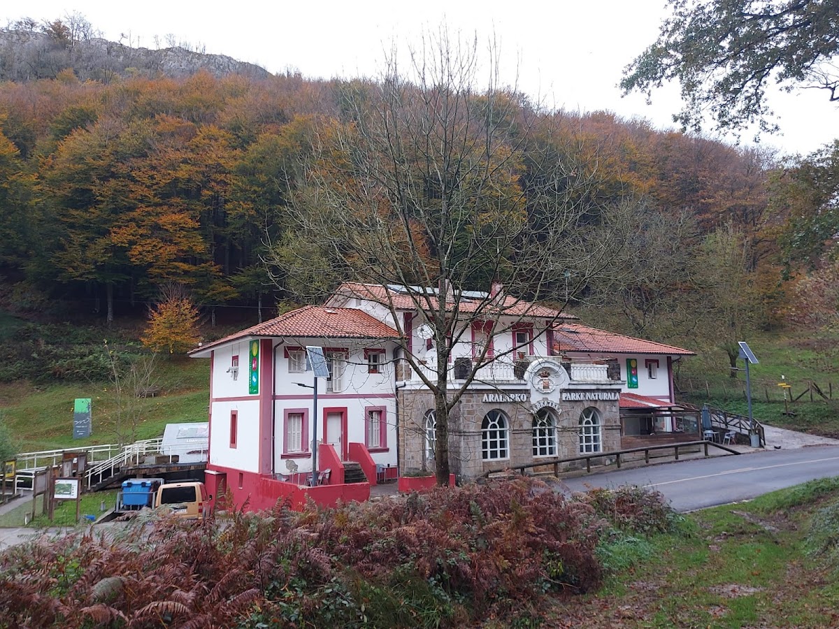 Lizarrusti Jatetxea - Photo 1