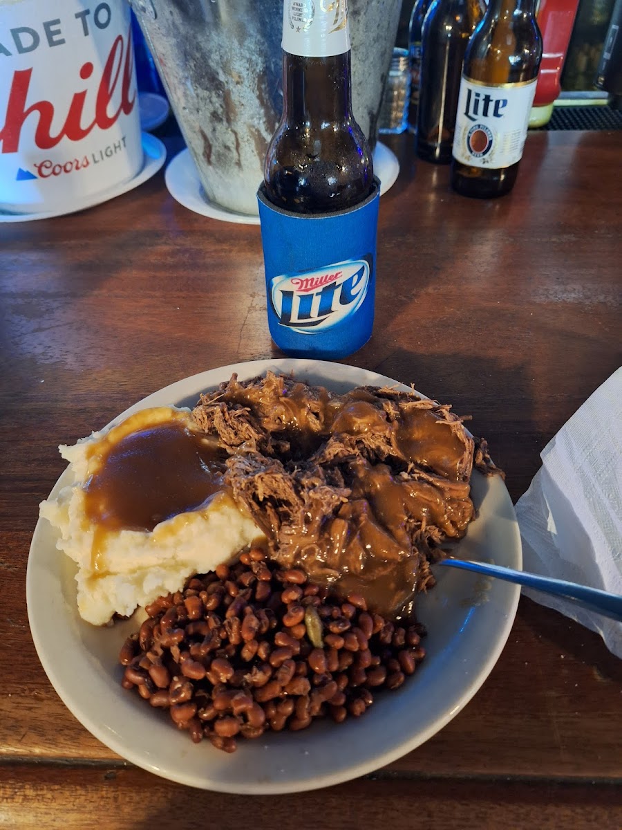 Lucky's Burger Shack - Photo 5