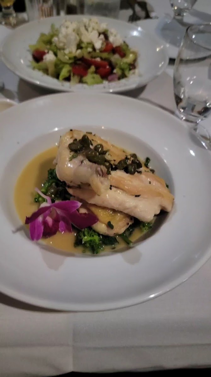 Zina's Steakhouse & Grill - Photo 4