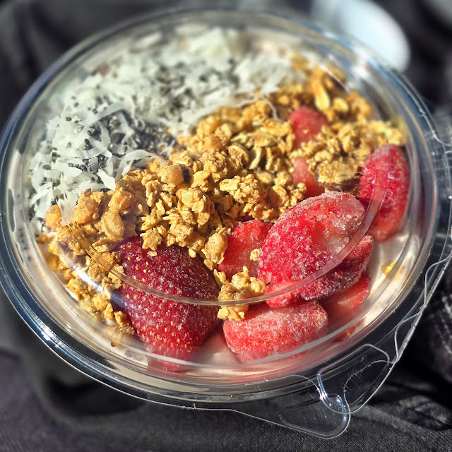 Strawberry Acai Bowl