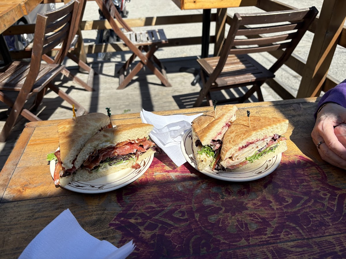 Grape Leaf Café - Photo 3