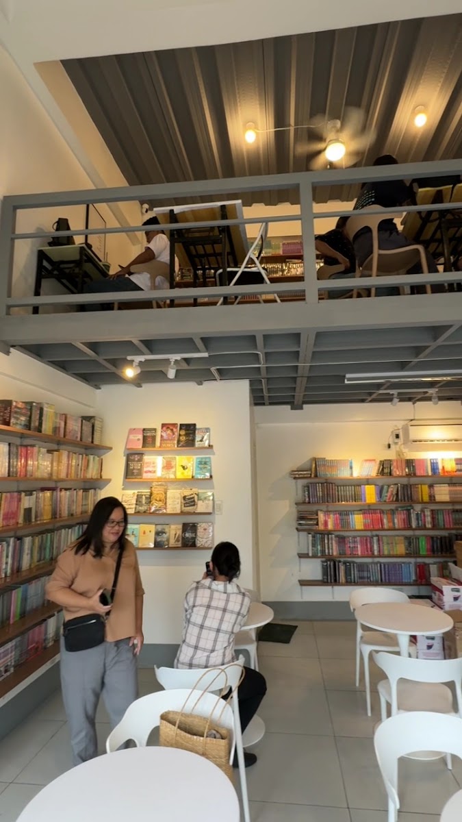 Utopia Books & Coffee - Photo 1