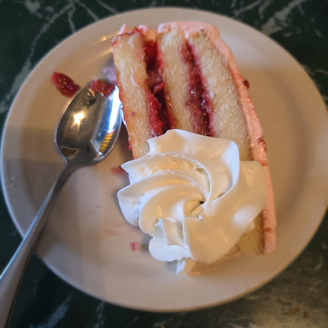 Strawberry Cake