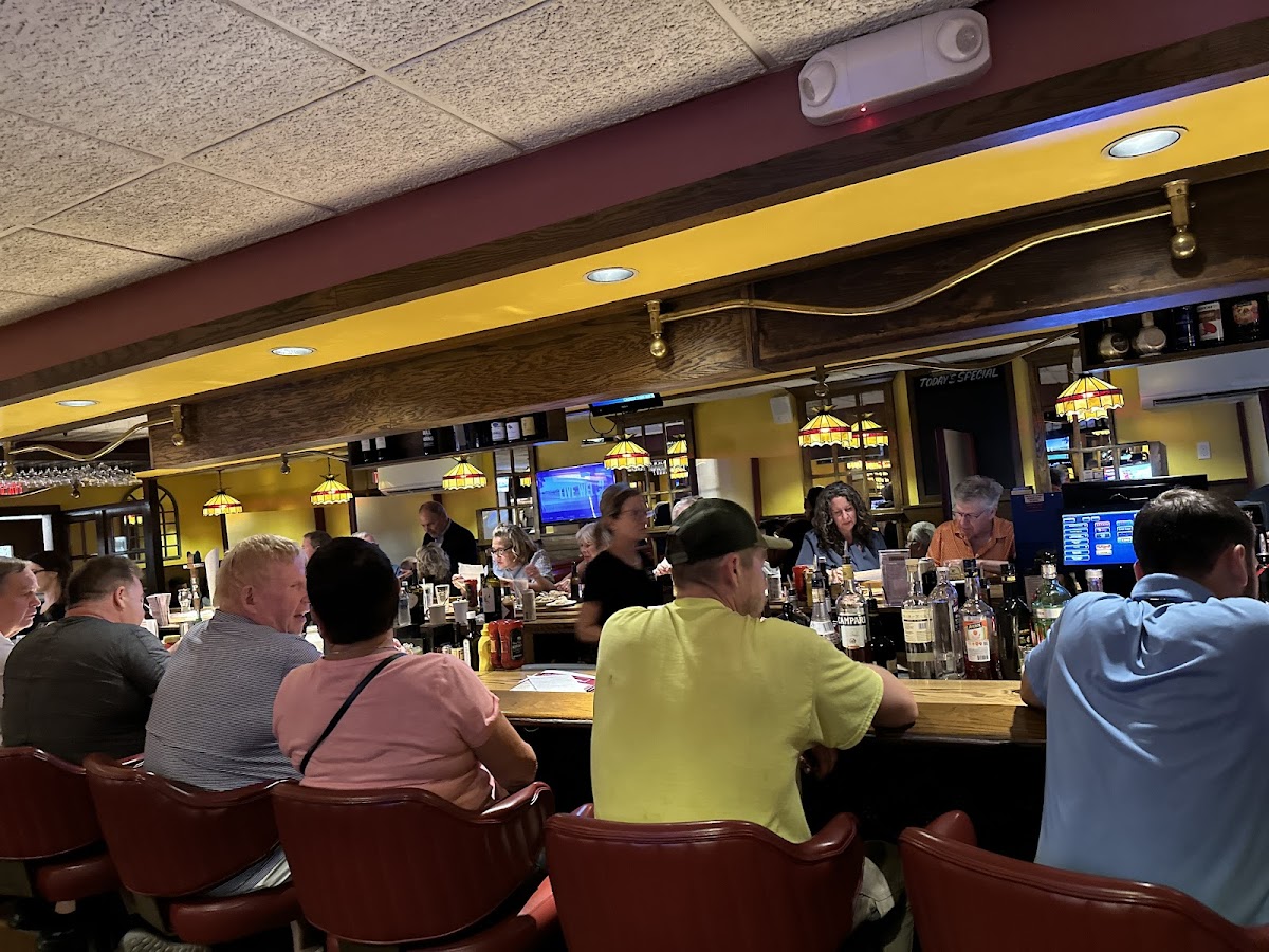 Dedham Midway Restaurant - Photo 3
