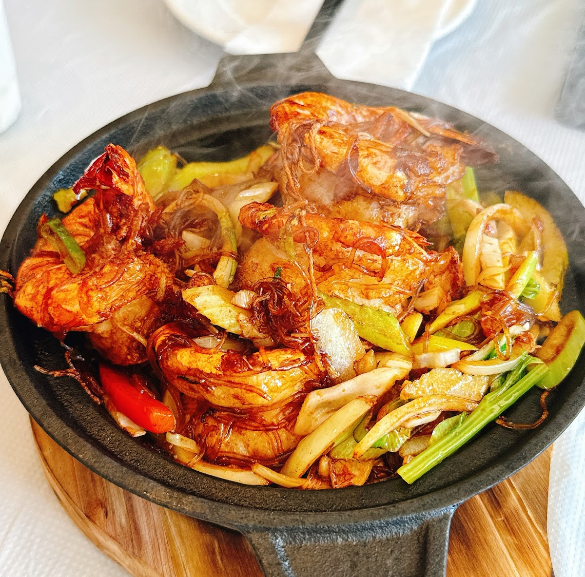 Loong’s Chinese Restaurant - Photo 1