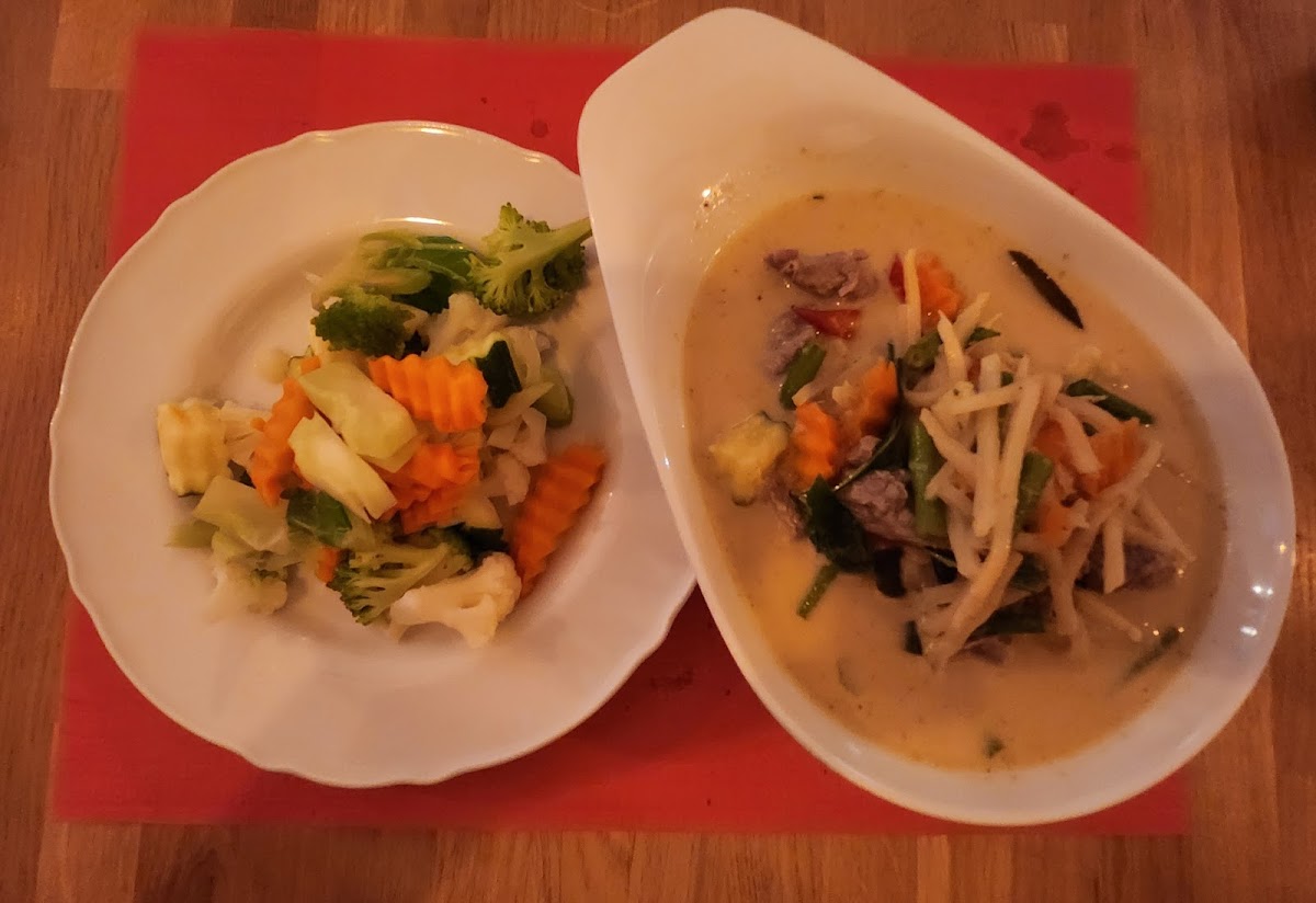 sri manee Isaan Thai House - Photo 9