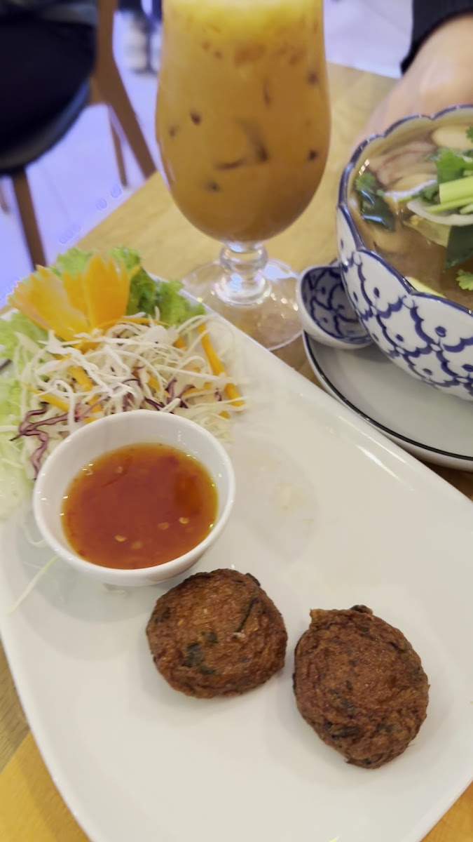 sri manee Isaan Thai House - Photo 1