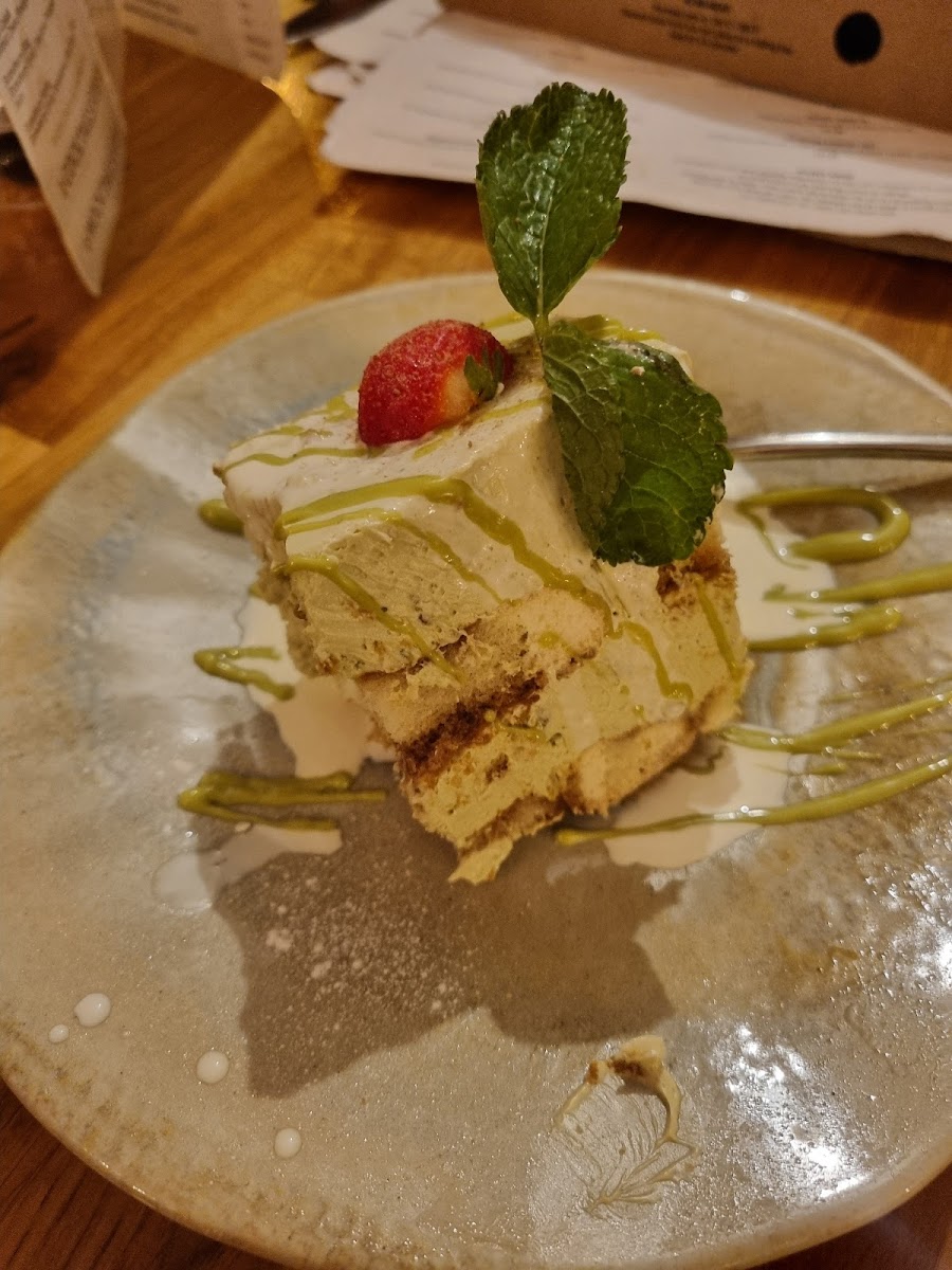 La Bella Restaurant - Photo 9