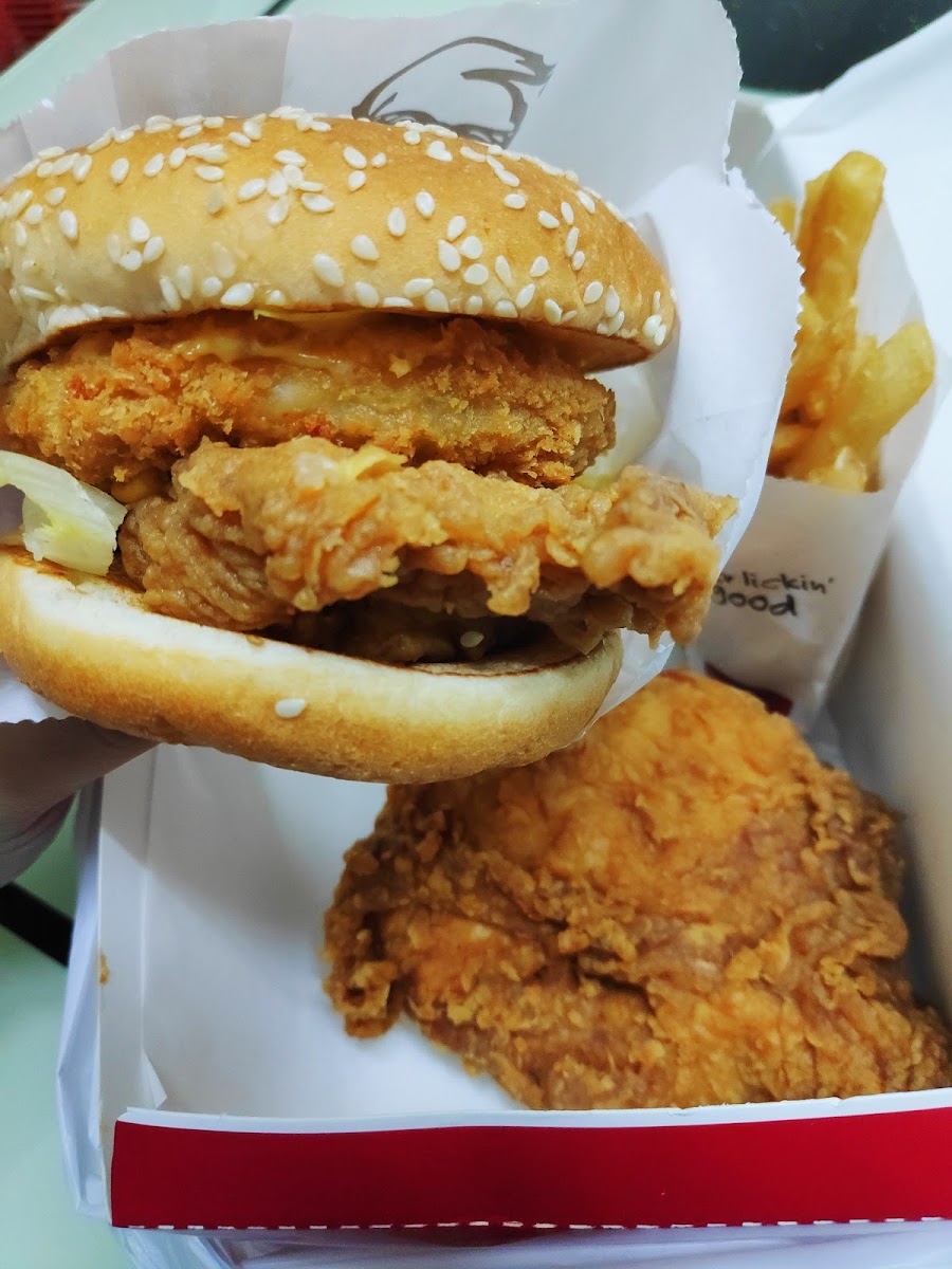 KFC Kota Tinggi - Photo 5
