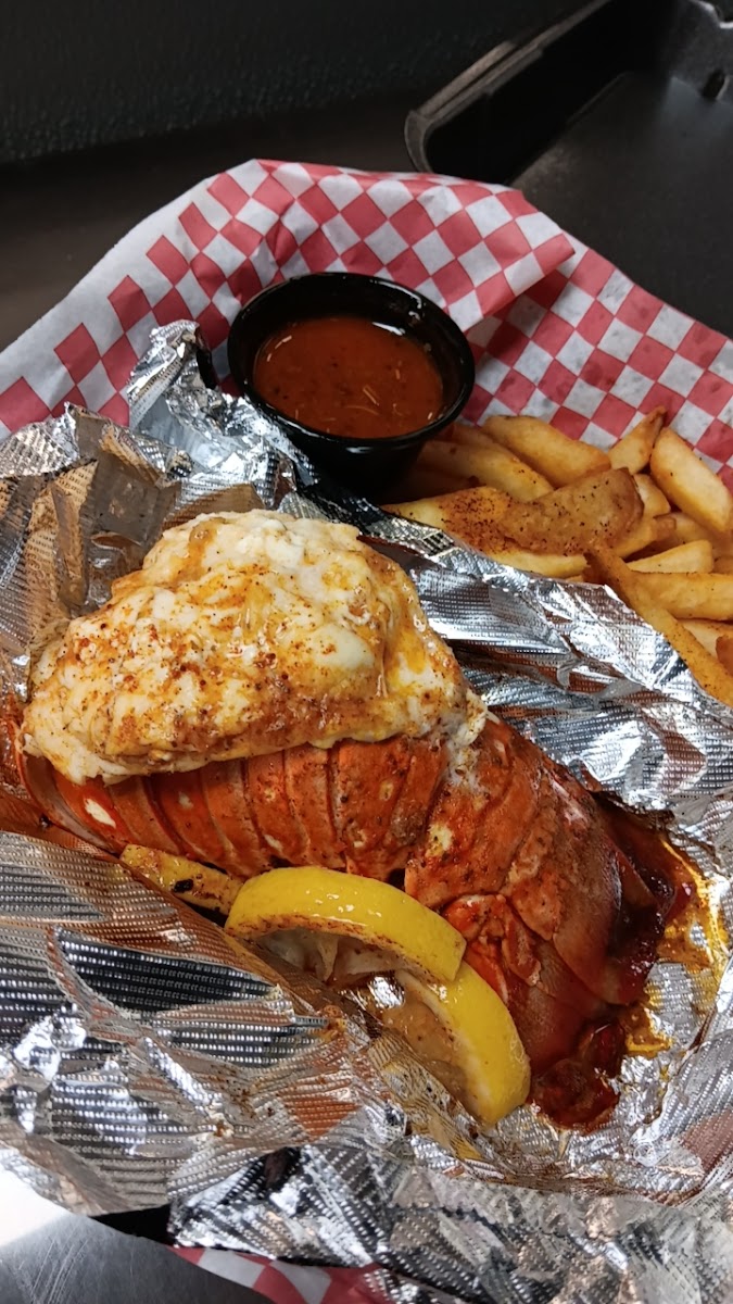 Captain Hooks Seafood & Grill - Photo 6