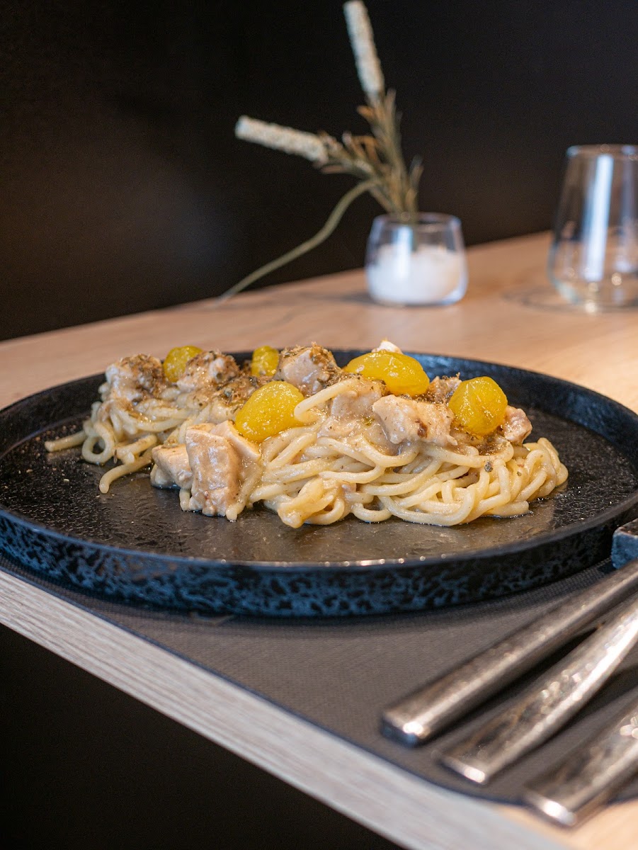 Bromu Restaurant - Photo 2
