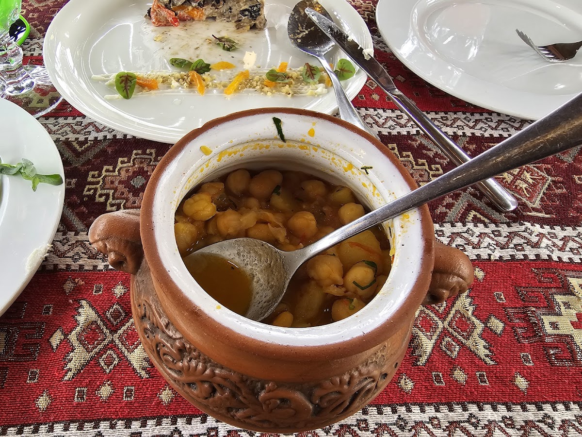 Tsirani Restaurant - Photo 2