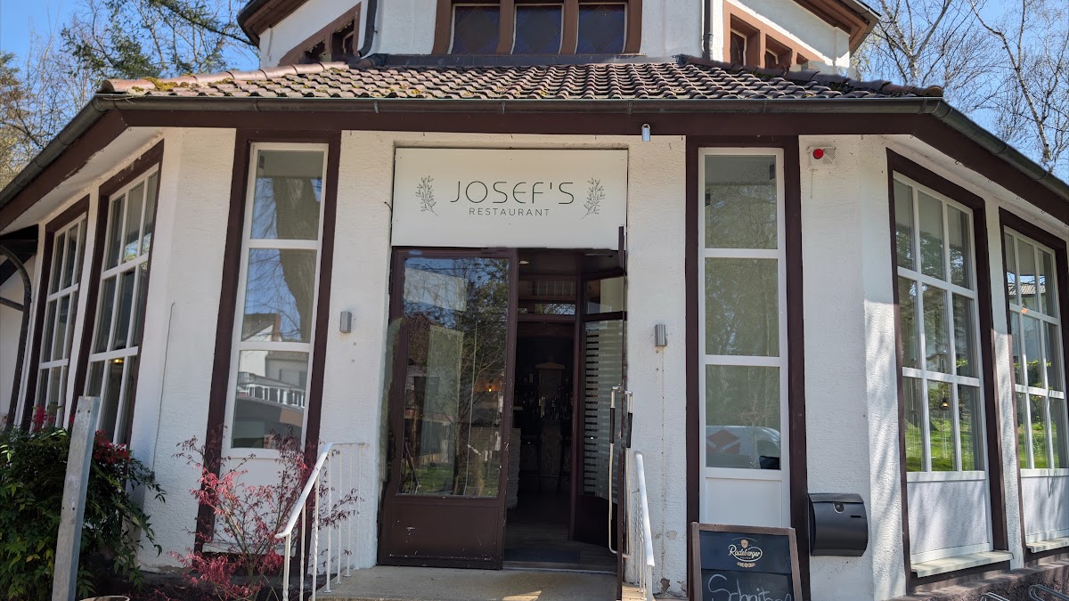 Josef's Restaurant