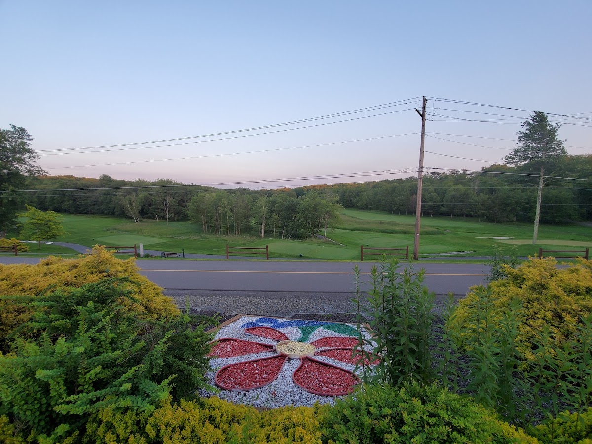 Hideout Clubhouse - Photo 2