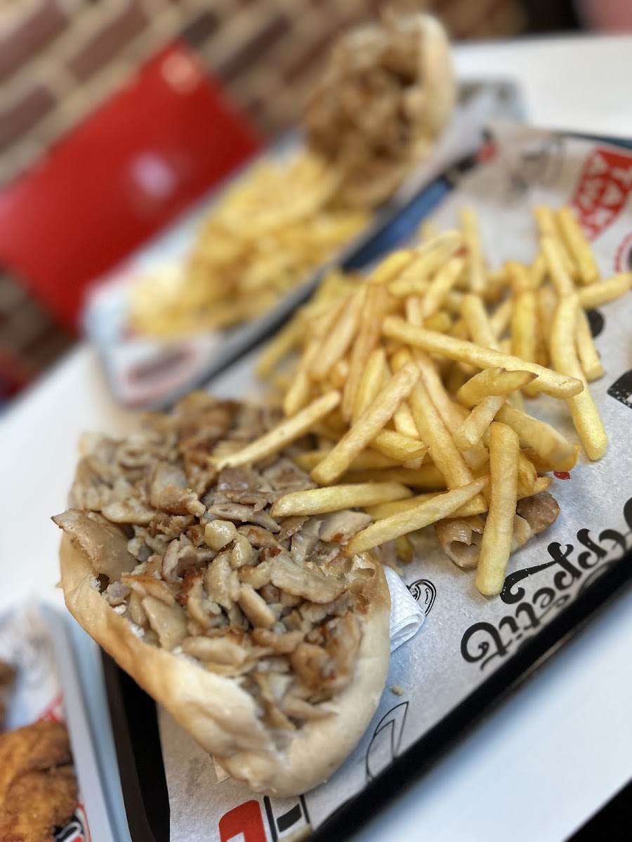 COQ MINUTE TACOS - Photo 1