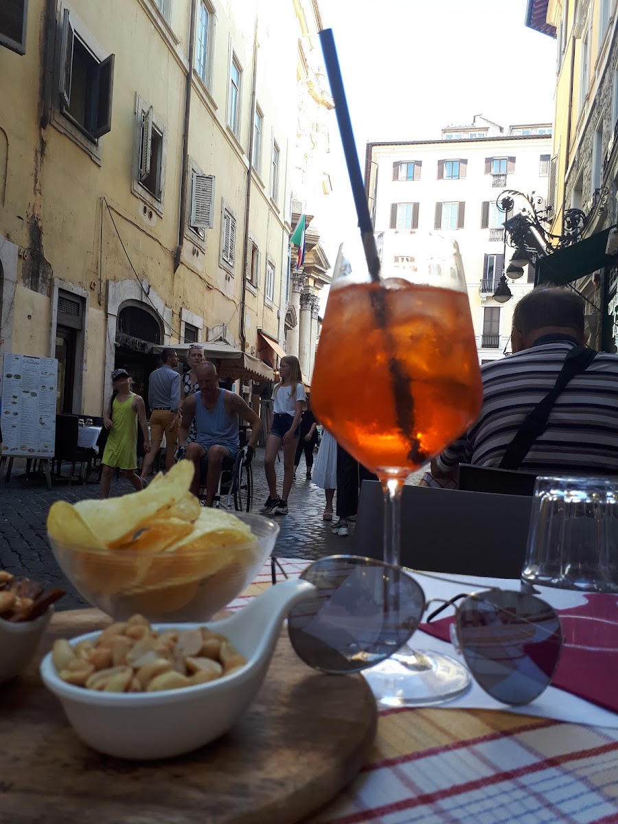 Pummarola Ristorante Pizzeria - Photo 9