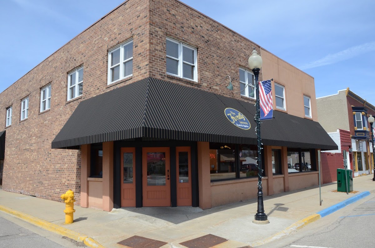 The Friendly Tavern - Photo 7