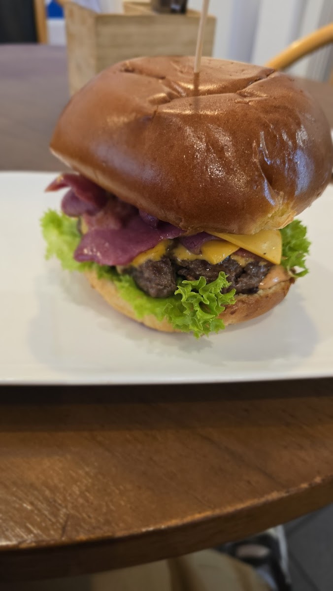 The Burgery House (100 % Halal) - Photo 3