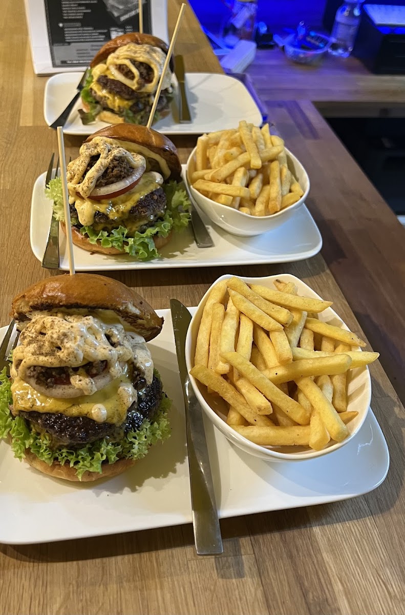 The Burgery House (100 % Halal) - Photo 4